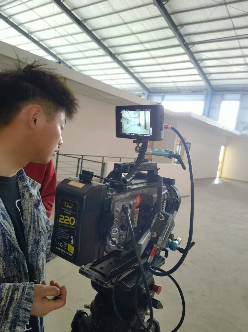 解锁上街区广告片拍摄：以创意镜头，解锁品牌商业价值新高度